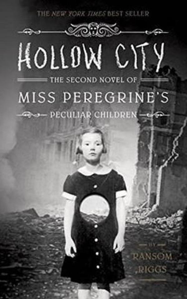 Quirk Books Hollow City: The Second Novel of Miss Peregrine's Children (Miss Peregrine's Peculiar Children) - Image 1