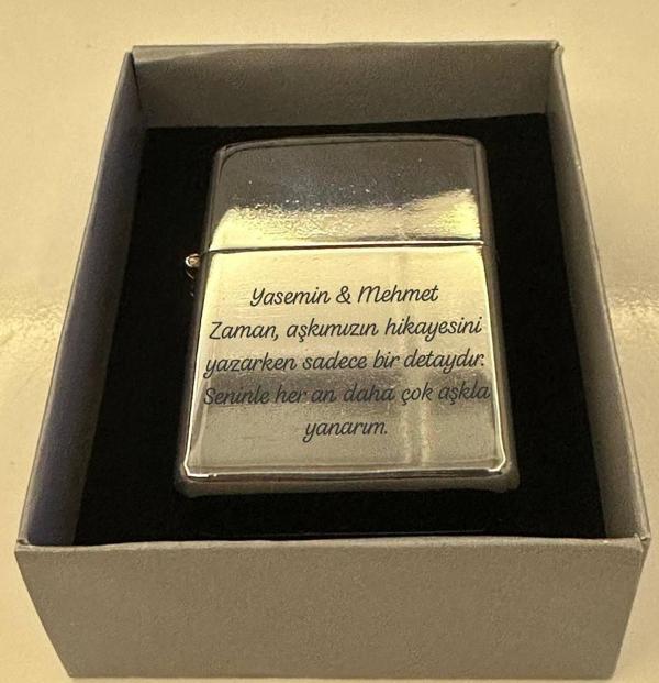 Kişiye Özel Isim Baskılı Çakmak Zippo Mat ve Gümüş Düz Siyah Çakmak - Image 1