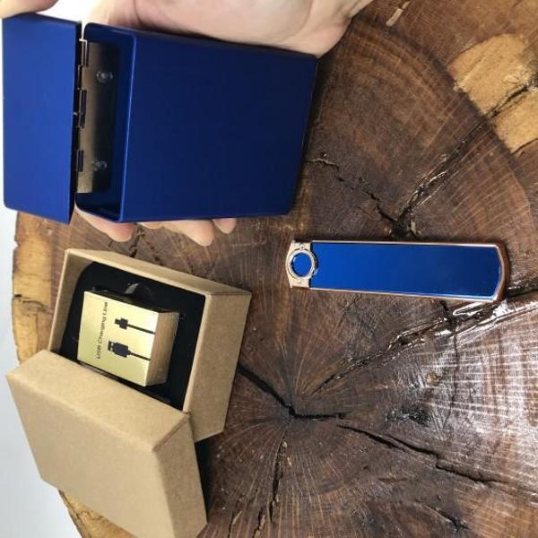 Kişiye Özel USB ALEVSİZ ŞARJLI ÇAKMAK VE METAL SLİM TABAKA SETİ - Image 1