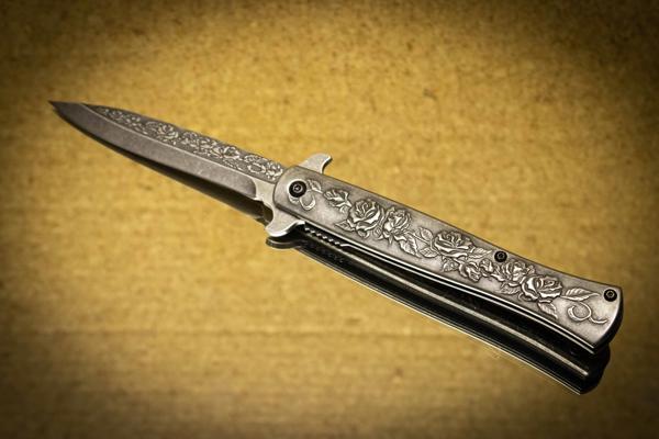 21 cm Gül Gravür işlemeli Çakı - Image 1