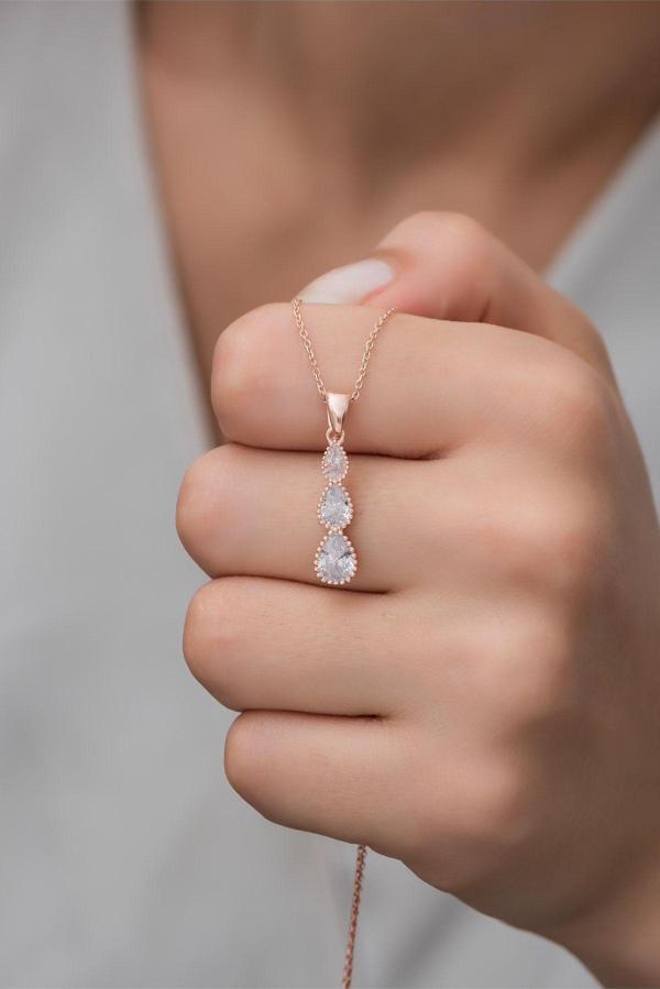 925 Ayar Gümüş 3'Lü Zirkon Taşlı Damla Tasarım Kolye - Image 1