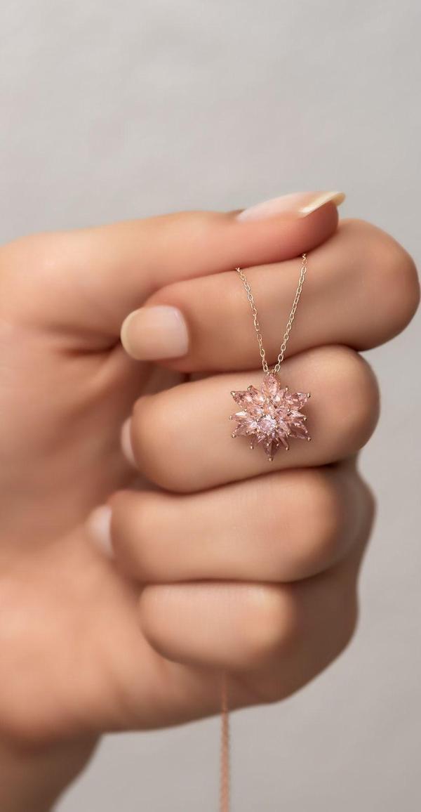 925 Ayar Gümüş 4 Katman Pembe Lotus Çiçeği  Kolye - Image 1
