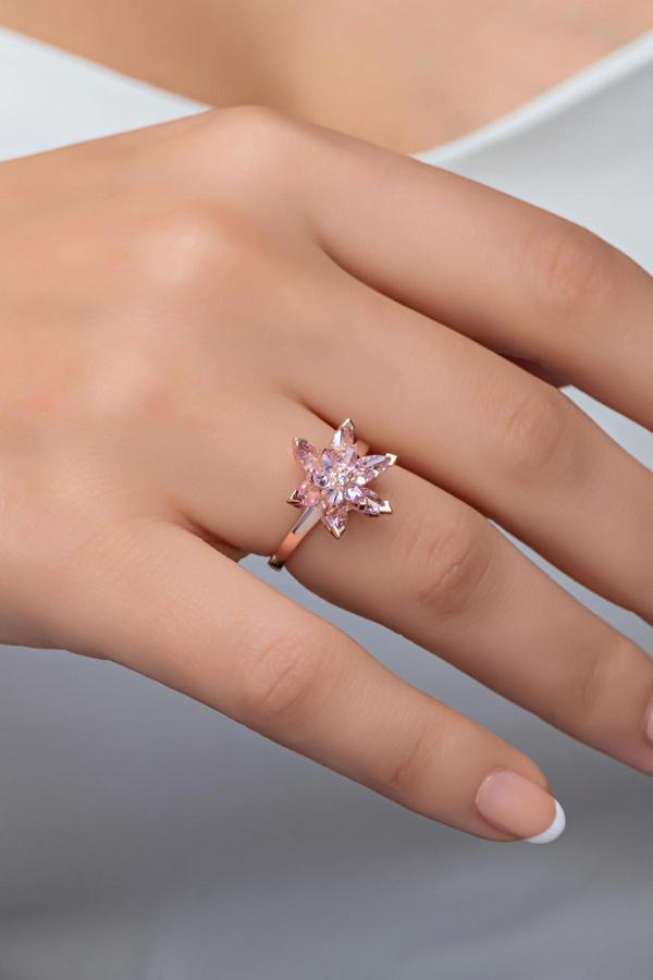 925 Ayar Gümüş Ayarlanabilir Pembe Taşlı Lotus Çiçeği Yüzük - Image 1