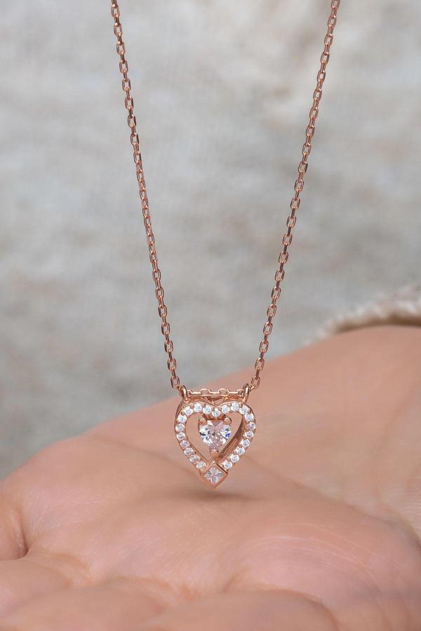 925 Ayar Gümüş Çift Kalpli Ortada Sallatılı Kalp Kolye - Image 1