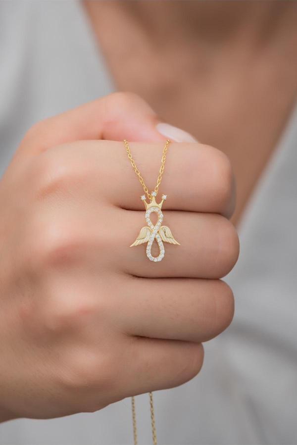 925 Ayar Gümüş Gold Kanatlı Sonsuzluk Kral Tacı Kolye - Image 1