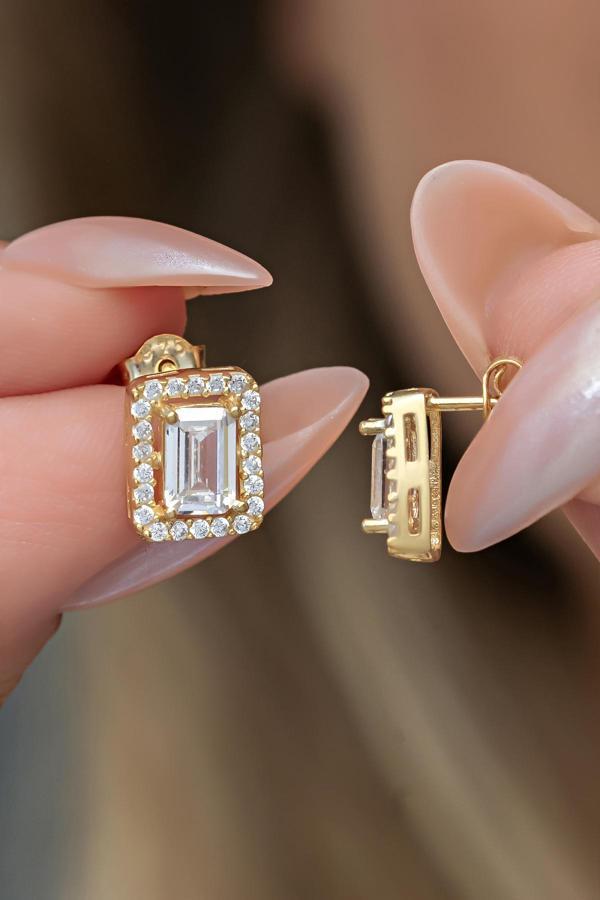 925 Ayar Gümüş Gold Kaplama Baget Taşlı Tektaş Küpe - Image 1
