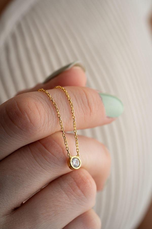 925 Ayar Gümüş Gold Kaplama Minimal 5 mm Tektaş Kolye - Image 1