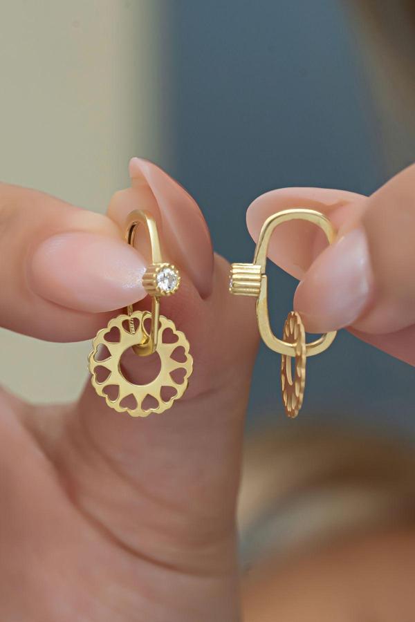 925 Ayar Gümüş Gold Kaplama Tektaş Göçmen Küpe - Image 1