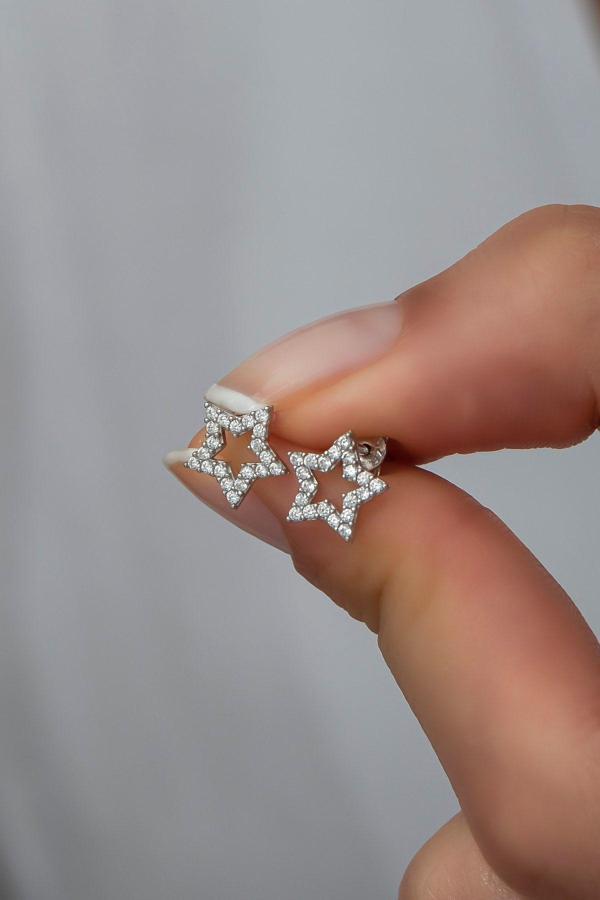 925 Ayar Gümüş Minik Rodyum Kaplama Yıldız Küpe - Image 1