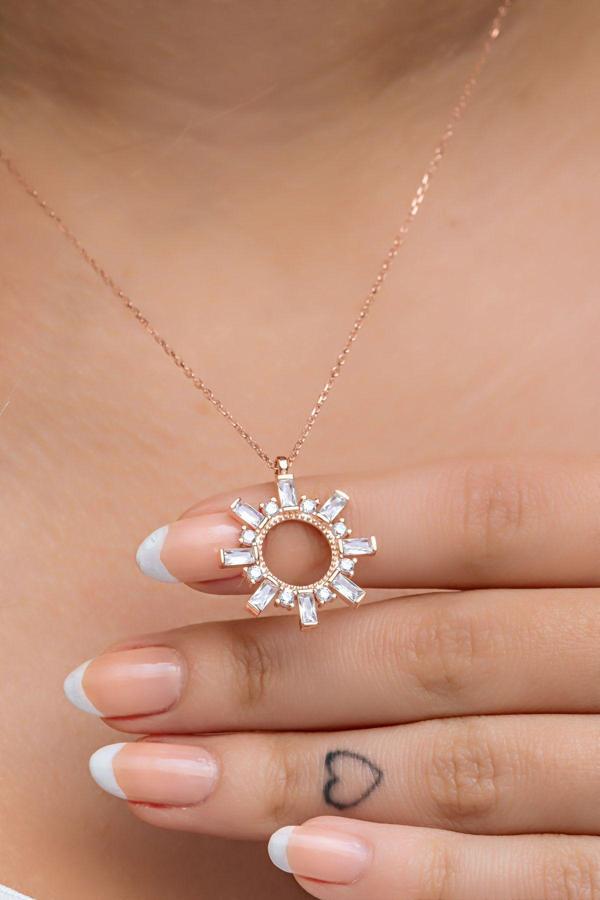 925 Ayar Gümüş Rose Baget Taşlı Güneş Tasarım Kolye - Image 1
