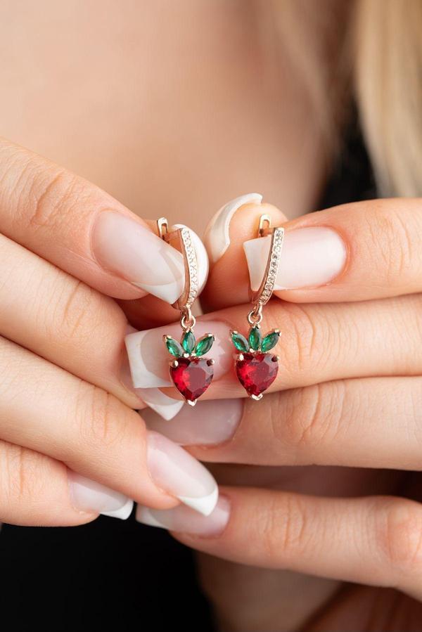 925 Ayar Gümüş Rose Kaplama Sallantılı Kırmızı Taşlı Çilek Küpe - Image 1