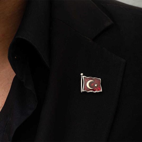Gümüş Türk Bayrağı Rozet - Image 1
