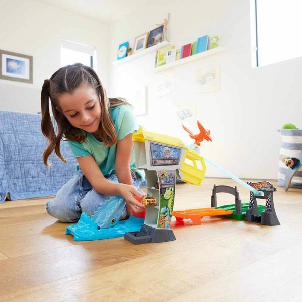 Hot Wheels Racer Verse Jurassic Pist HTP12 - Image 1