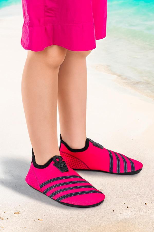 Kiko Kids Enigma Havuz Plaj Kız Çocuk Deniz Ayakkabısı 7501 Fuşya - Siyah - Image 1