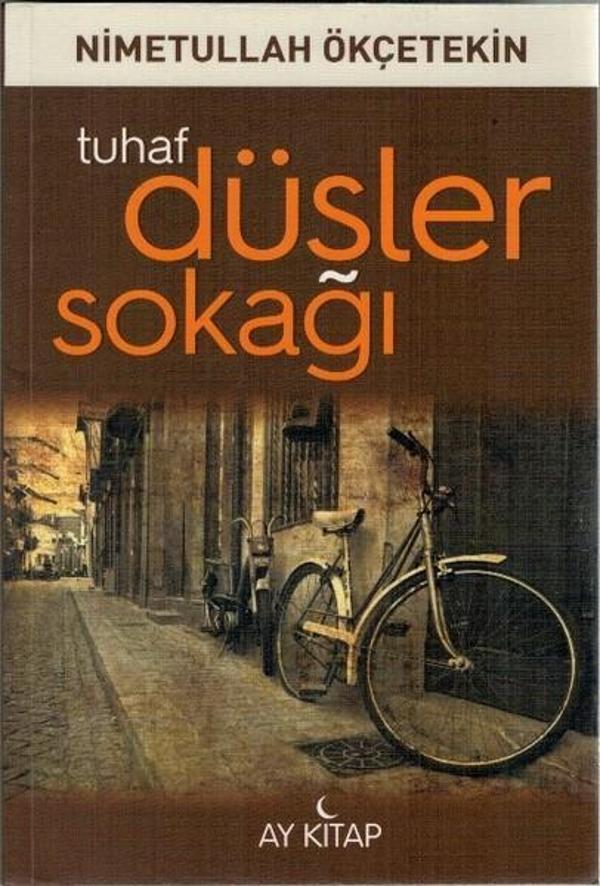 Tuhaf Düşler Sokağı - Ay Kitap - Image 1