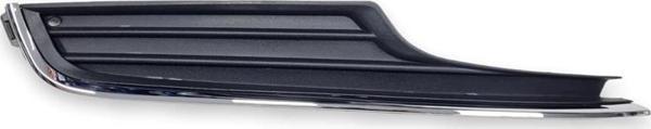 VW Golf 7 2013-2017 Sağ Sis Farı Alt Kapak Krom Çıtalı 5G0854662 - Image 1