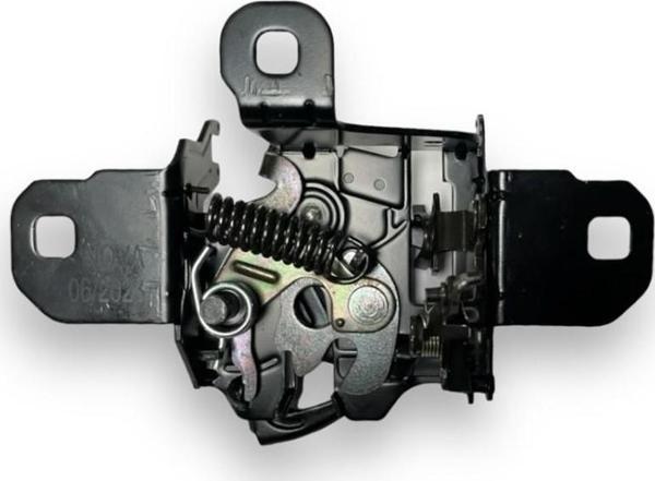 VW Bora 1999-2005 Motor Kaput Kiliti Alt Mekanizma 1J0823509E - Image 1