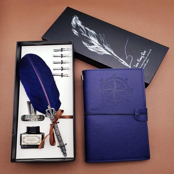 Deri Defter Ve Tüylü Kalem - Image 1