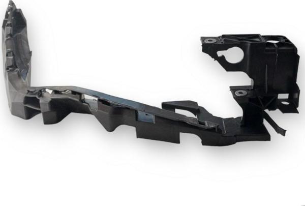 Seat Leon 3 2017-2020 Ön Tampon Sağ Far Çamurluk Braketi 5F0807572C - Image 1