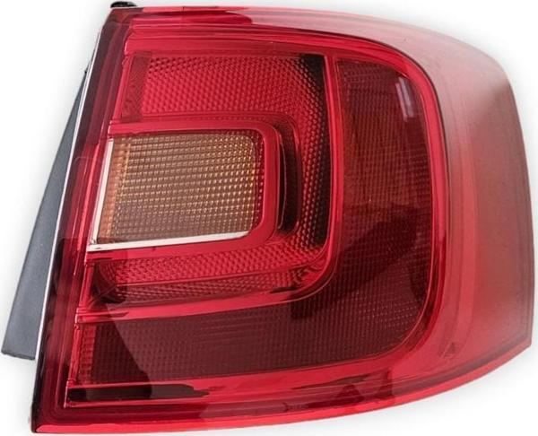VW Jetta 2011-2014 Sağ Dış Stop Sinyal Fren Lambası 5C6945096E - Image 1