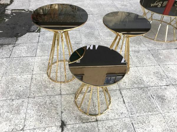 Brc CADDE 12417 Model Zigon Sehpa TK Siyah Düz Temper Cam Metal Altın Kaplam Ayak - Image 1
