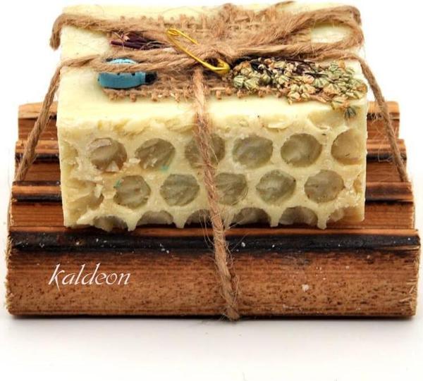 Hediyelik Keçi Sütü Sabunu El Yapımı Doğal Paletli 110 G - Image 1