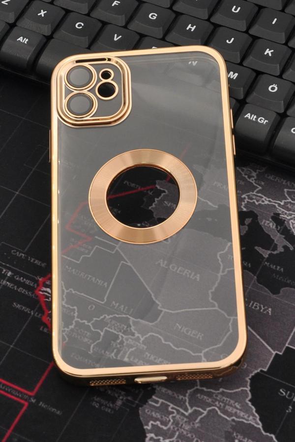 iPhone 11 Uyumlu Altın Sarı Gold Renkli Kenarlı Lazerli Şeffaf Kılıf Lens Korumalı - Image 1