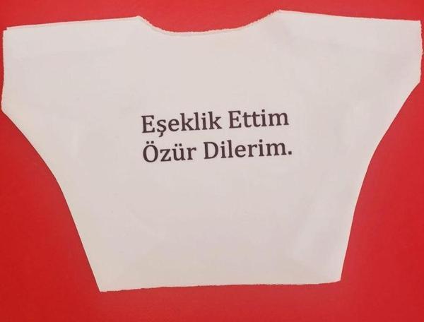 Eşeklik Ettim Yazılı Oyuncak Tişörtü - Image 1