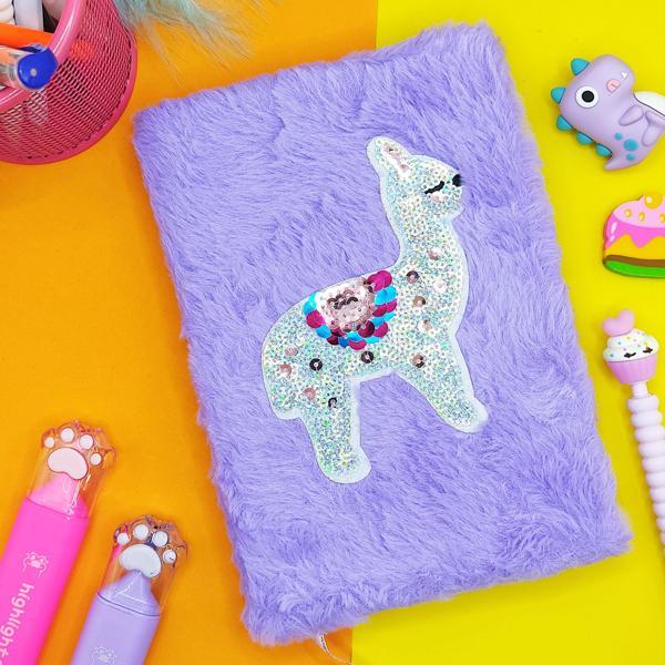 Peluş Pullu Not Defteri (20X13 cm) , 60 Yaprak, Tüylü Lama - Mor - Image 1