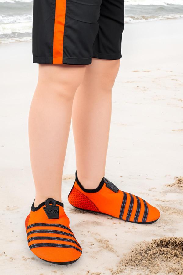 Kiko Kids Enigma Havuz Plaj Erkek Çocuk Deniz Ayakkabısı 7501 Turuncu - Siyah - Image 1