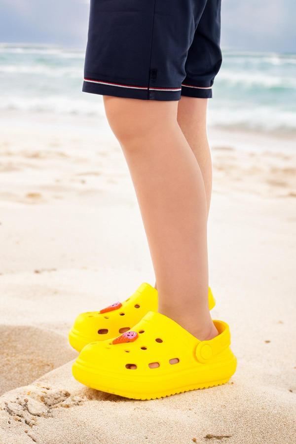 Kiko Kids Eva Plaj Havuz Okul Kreş Erkek Çocuk Terlik Twg 755 Sarı - Image 1