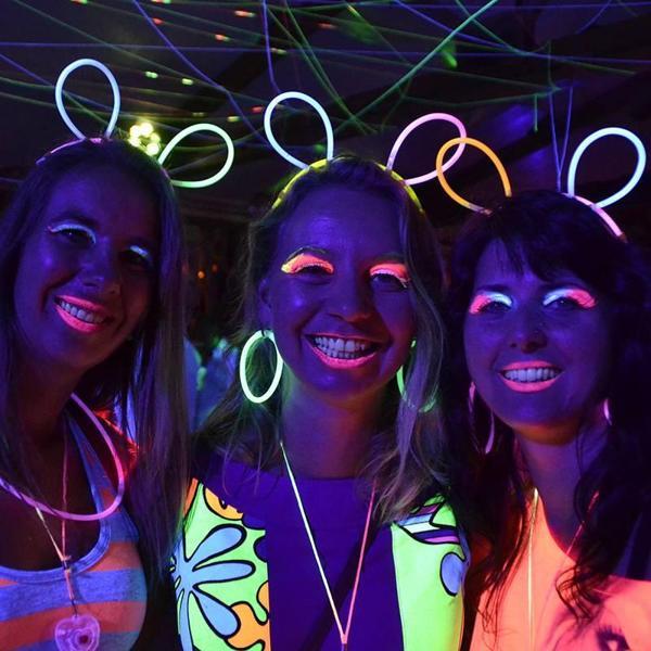 Karanlıkta Parlayan Fosforlu Glow Stick Taç Fosforlu Renkli Taç 6 Adet  - Image 1