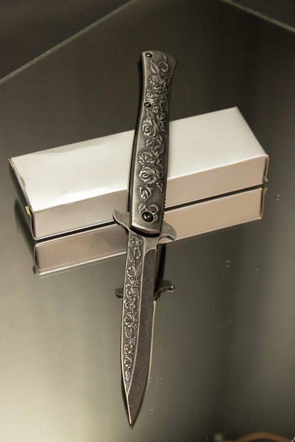 22 cm Gül Gravür Çakı Siyah  - Image 1
