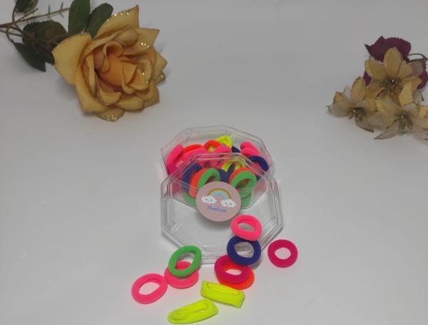 esnek Rengarenk Mini Lastik Toka  Kutulu Mini Lastik Toka EHavlu Lastik Toka Seti   - Image 1