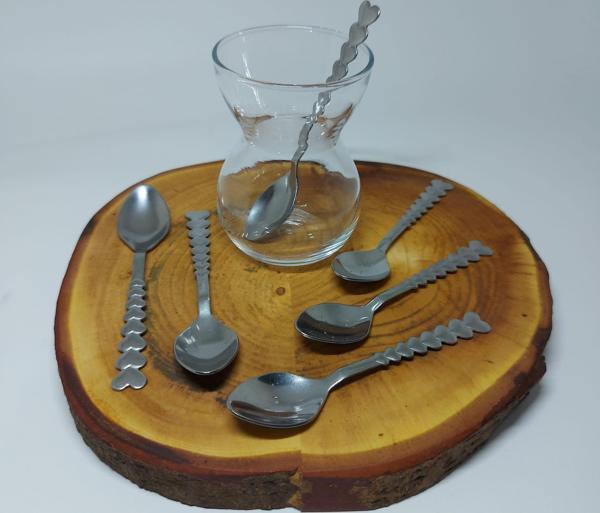 6 Adet Kalp Saplı Çay Kaşığı  Paslanmaz Dekoratif Çay Kaşığı 6 lı Lüx Çay Kaşığı 11 cm Çay Kaşığı - Image 1