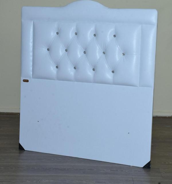 Başlık  90 Lık 17507 Suni Deri Beyaz Dolgun Kapitone Model El Yapım - Image 1