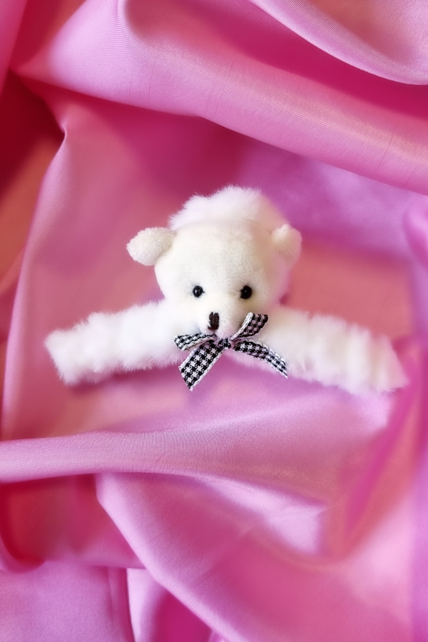 Ayıcıklı Beyaz Peluş Toka - Image 1