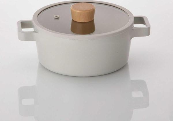 Neoflam Fika Alüminyum Bej Cam Kapaklı Döküm Tencere 18 Cm - Image 1