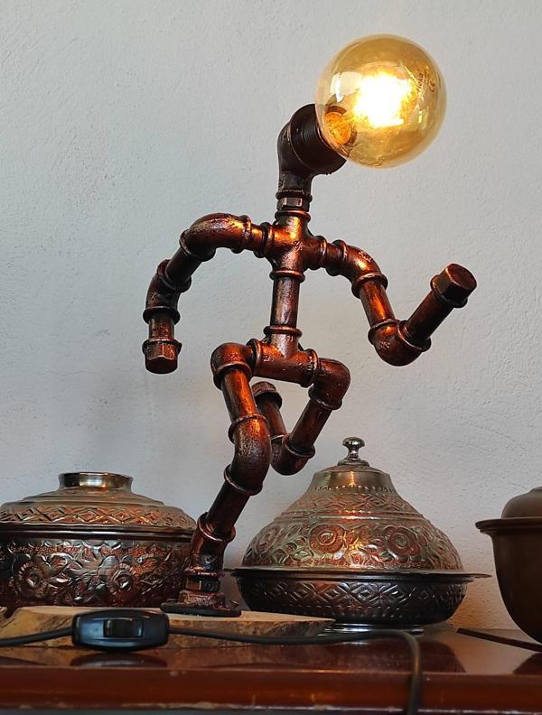 Rustik Masa Lambası El Yapımı Robot Tasarım Kitap Okuma Lambası Retro Başucu Lambası   - Image 1