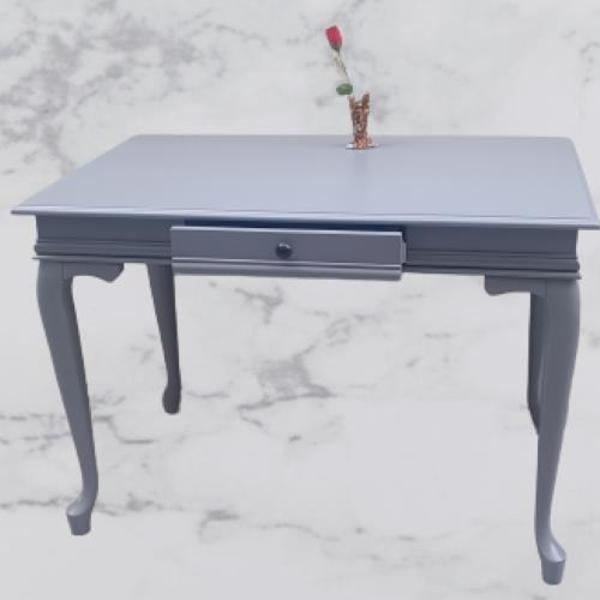 Çalışma masa ST 90139 model kayın aslan ayak çekmec parlak lake gri renk el yapım - Image 1