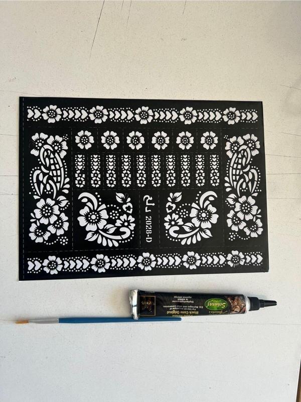 Airbrush Tattoo 1 Tüp Hint Kınası Fırça Ve 1 Adet Dövme Şablon Karışık - Image 1