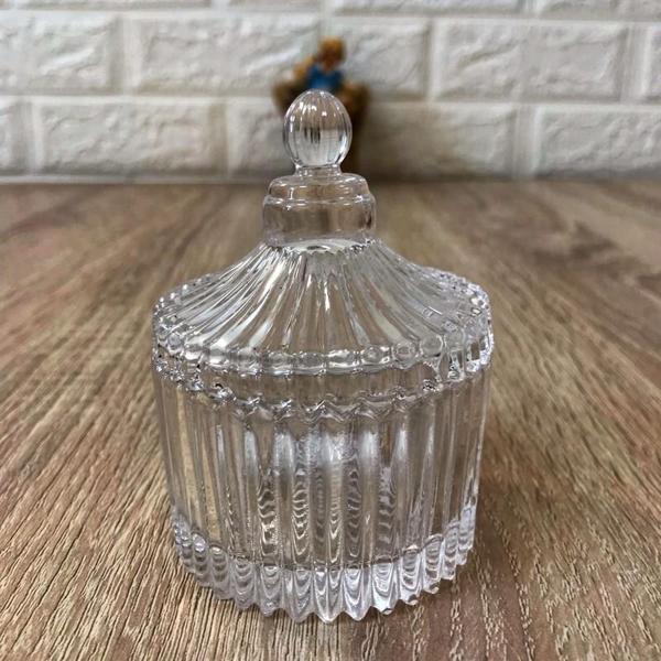 Mini  Masaüstü Kristal Şekerlik 7 cm Cam Şekerlik Drajelik Dekoratif İşlemeli  Kapaklı Lokumluk Lüx Ayaklı - Image 1