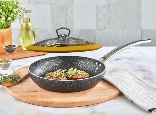 Granit Tava 26 CM Sarı Silikon Kapaklı - Image 1