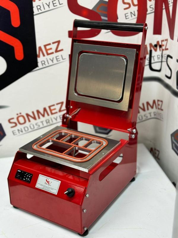 Sönmez Manuel 6 Bölmeli Kahvaltı Tabağı Kapatma Makinesi Red - Image 1