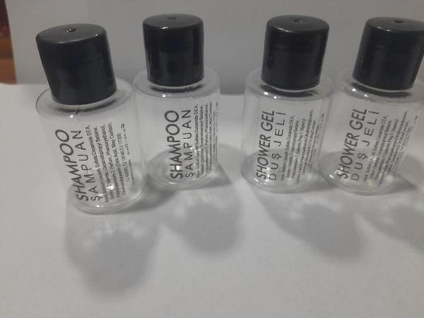 Kayapet 100 Tane Mini Şampuan 100 Adet Duş Jeli Boş Ambalaj Şişesi . 30 Ml Toplamda 200 Adet - Image 1