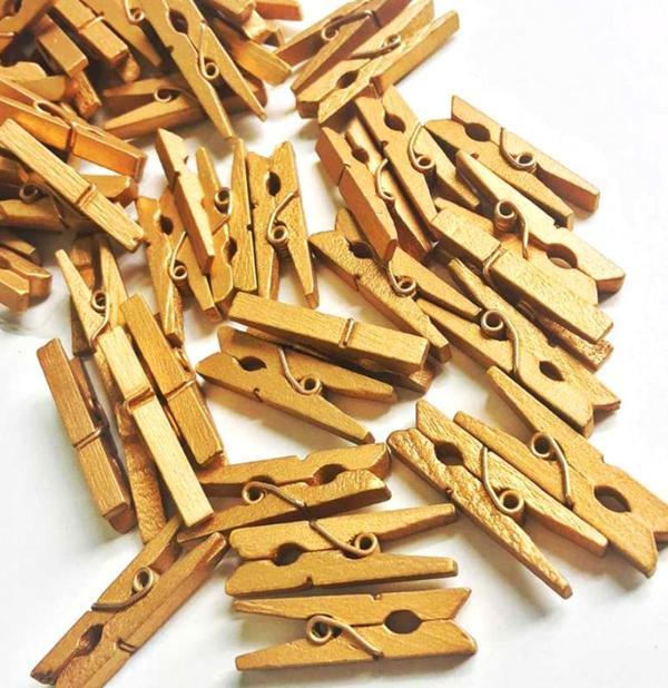 100'lü Gold Ahşap Fotoğraf Albüm  Mandal 2.5cm (10'lu Paket-1000 Adet) - Image 1
