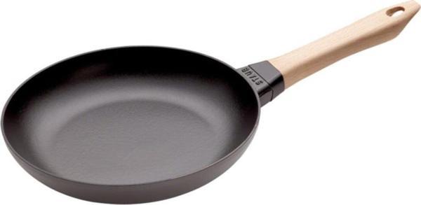 Staub Ahşap Saplı Döküm Kızartma Tavası Siyah 24 Cm - Image 1