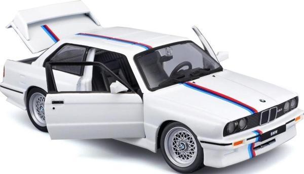 Bburago 1:24 1988 BMW M3 Model Araba - Beyaz - Image 1