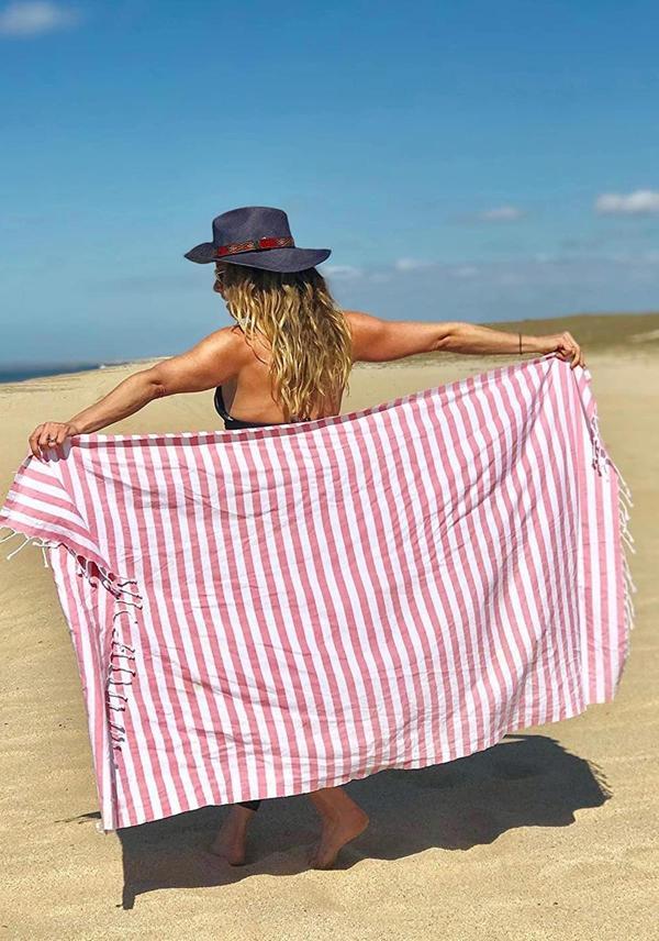 Zeynep Tekstil Stripe 75x150 cm Ultra Soft Plaj Havlusu - Image 1