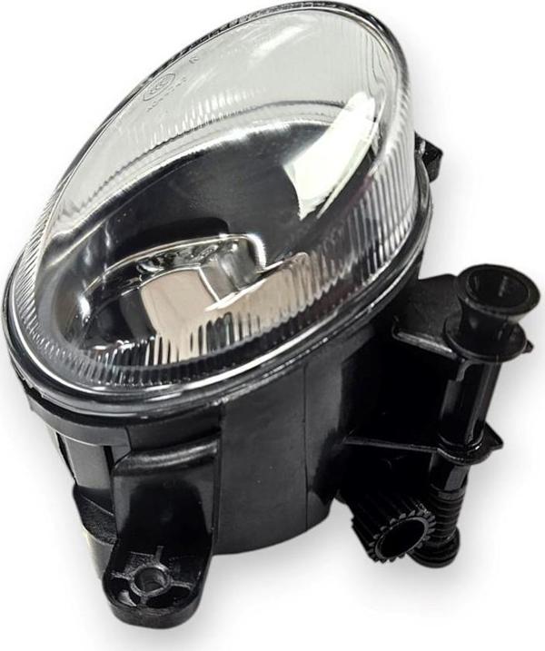 Audi A1 2011-2014 Ön Tampon Sağ Sis Farı Lambası 8T0941700E - Image 1